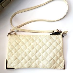 Forever 21 cream quilted square shoulder bag